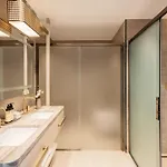 מלון Me By Melia Malta 5*
